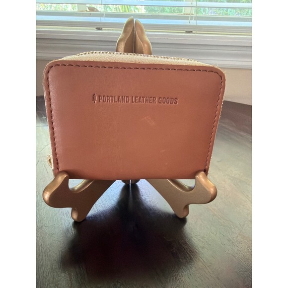 portland leather goods Handbags - Portland Leather Goods Accordion Zip Wallet Honey Brown Leather Sm Wallet/Coin